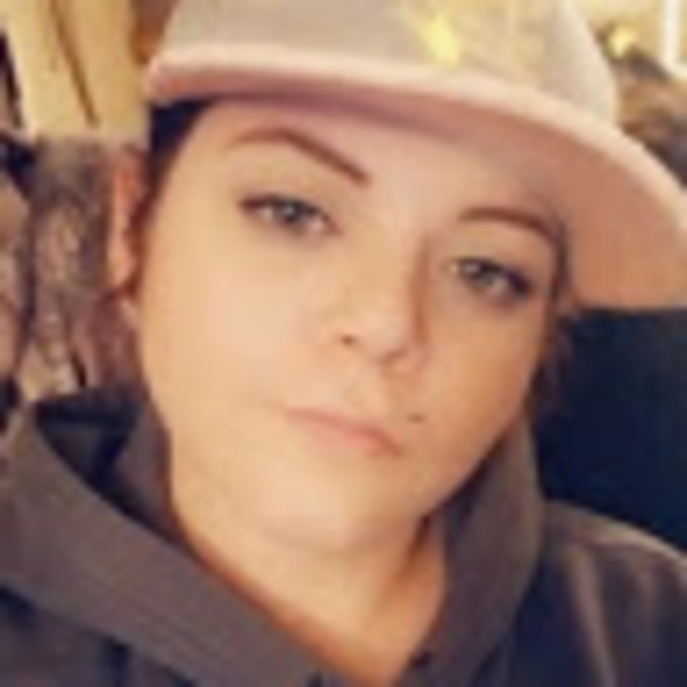 Meet your Posher, Lacey